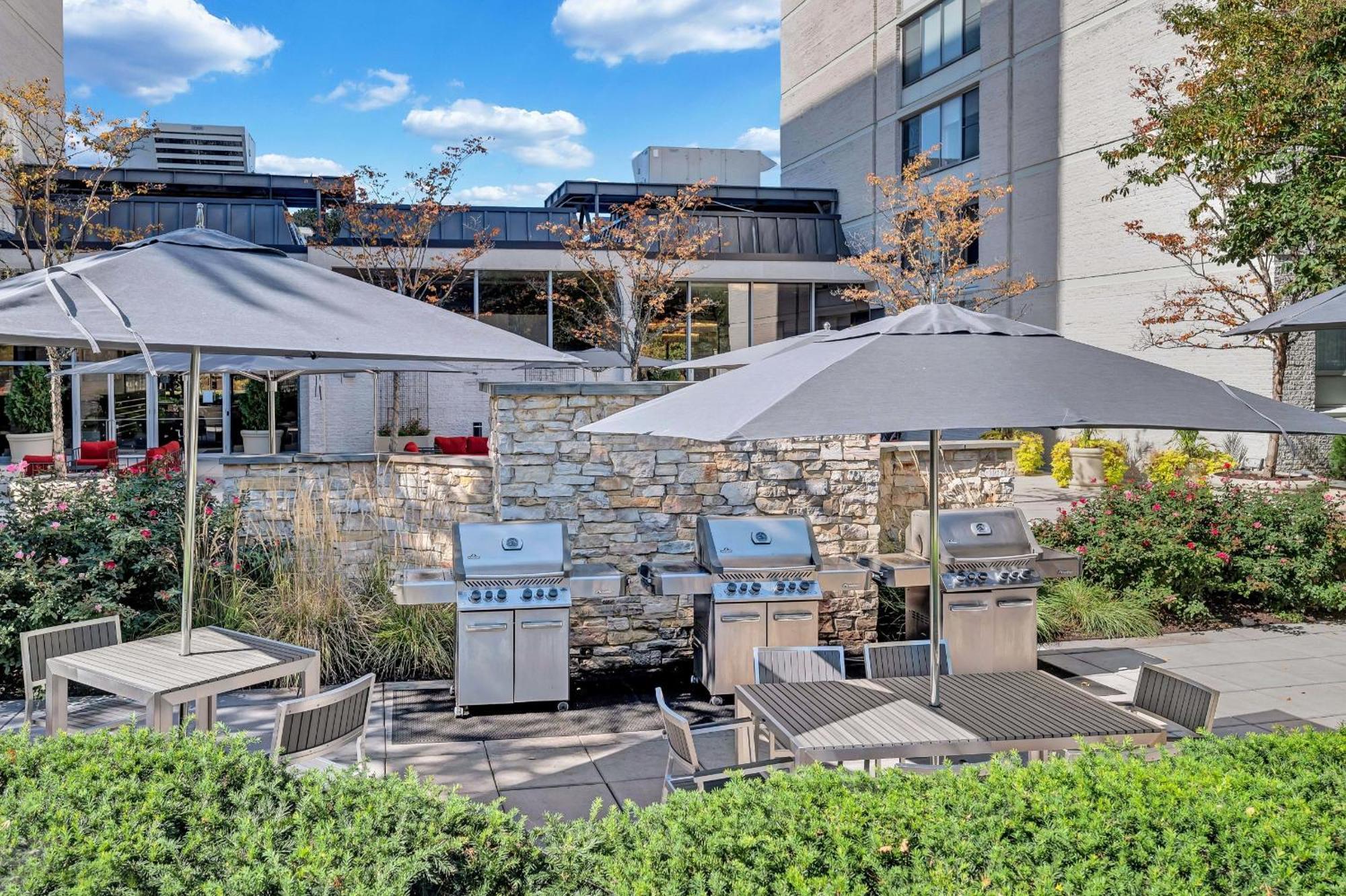 Beautiful 2Br Apartment At Crystal City With Gym Arlington Eksteriør billede