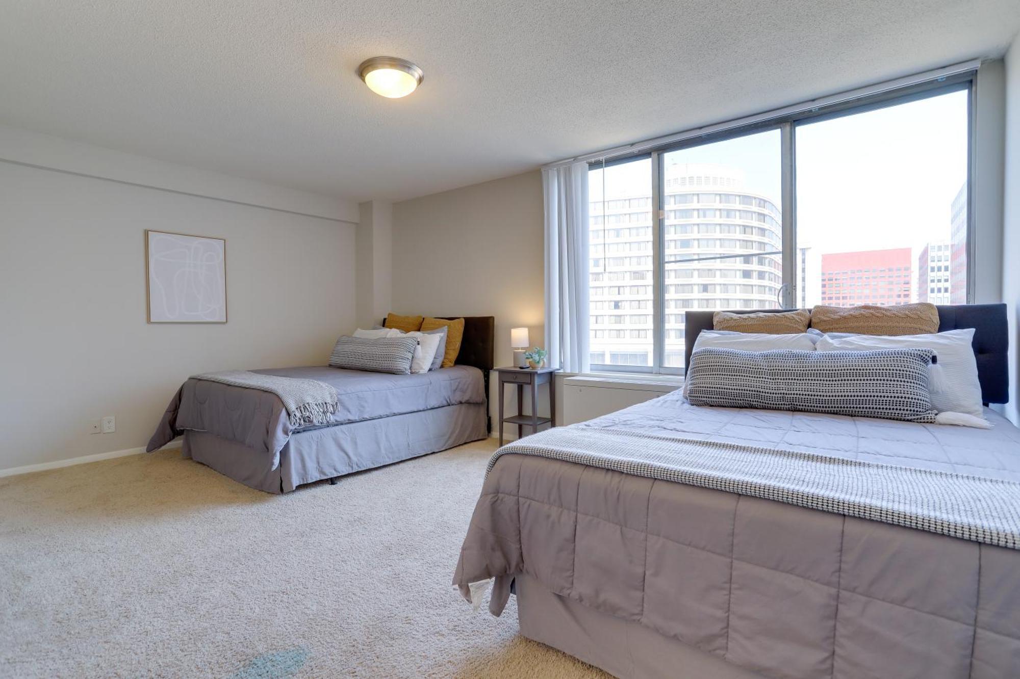 Beautiful 2Br Apartment At Crystal City With Gym Arlington Eksteriør billede