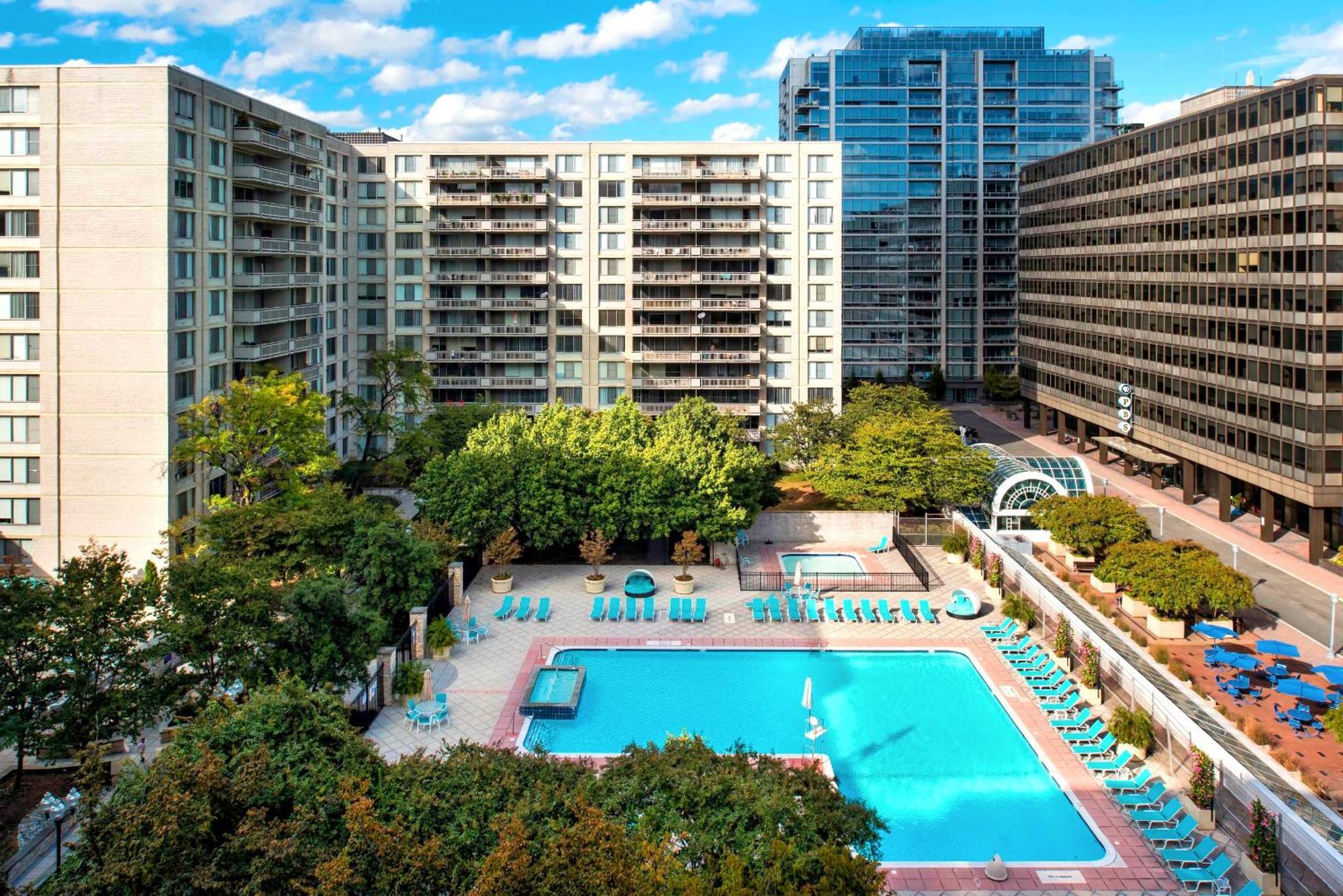 Beautiful 2Br Apartment At Crystal City With Gym Arlington Eksteriør billede